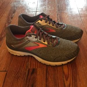 Brooks Adrenaline GTS 18